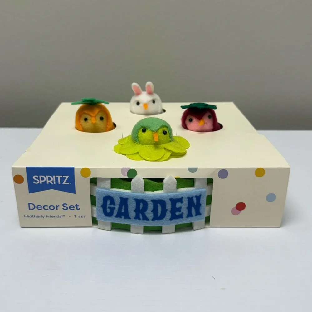 New! Target Spritz Featherly Friends™ Easter Decorative Garden Set